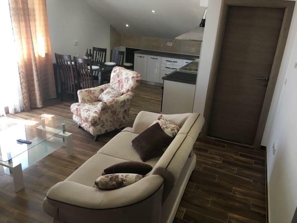 Apartment Beljan Трогир Екстериор снимка